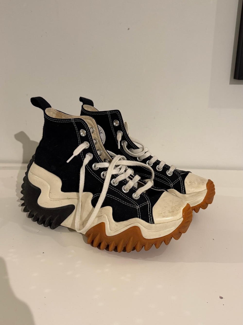 Converse Run Star Motion platform